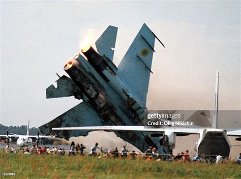 russian fighter jet crashes